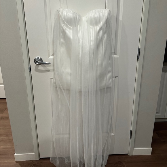 MESHKI - Chiffon strapless maxi dress - Picture 1 of 3